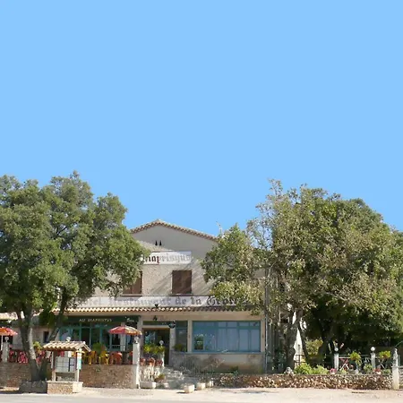 Szálloda Les Terrasses De Laven