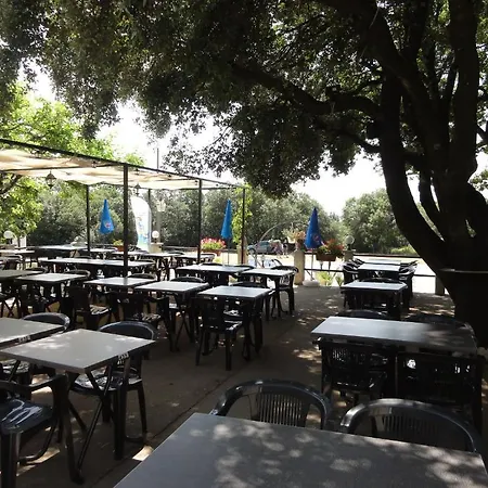 Отель Terrasses De L'aven 2*
